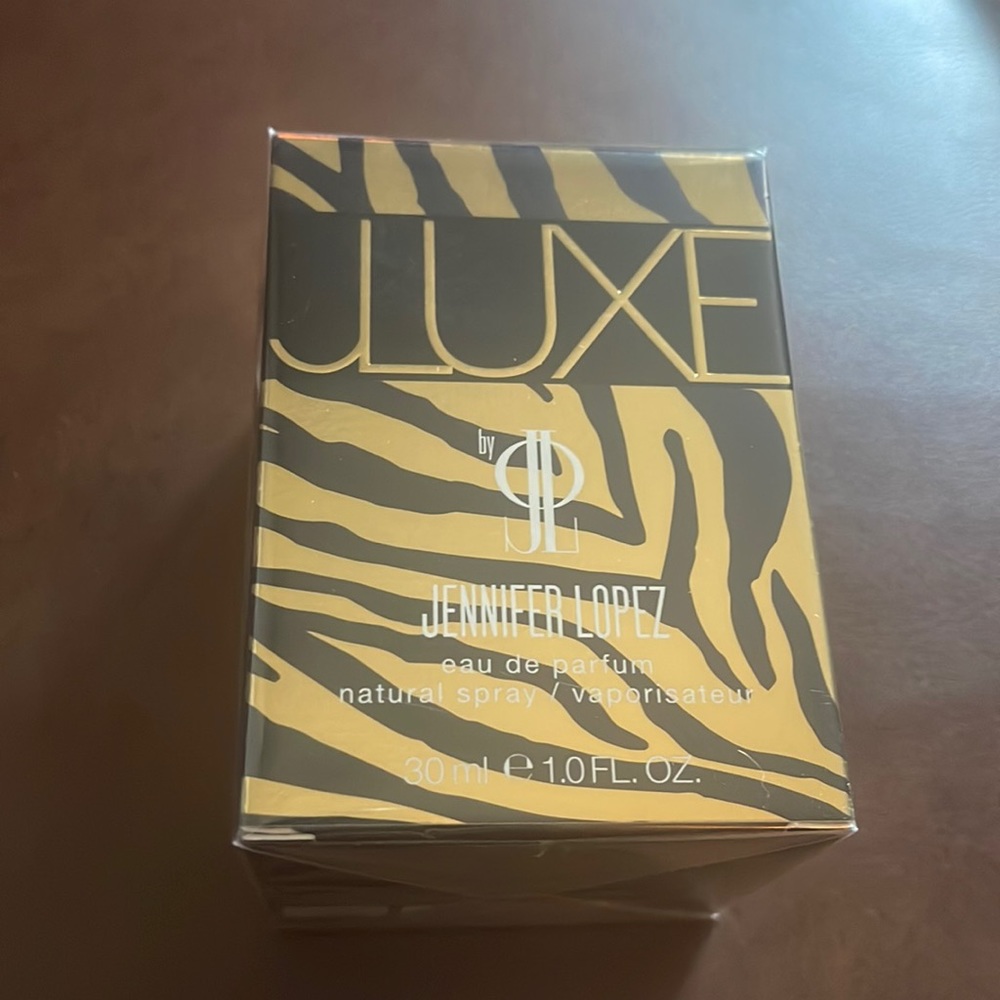 10 oz JLO  JLUXE  eau de parfum